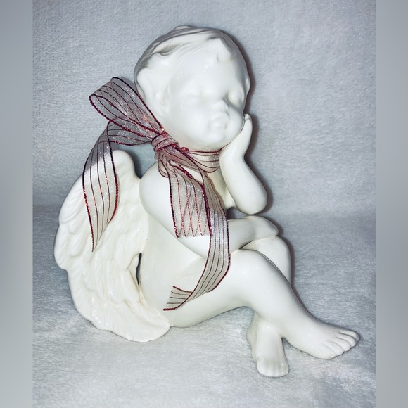 Ceramic Angel. - Picture 5 of 10